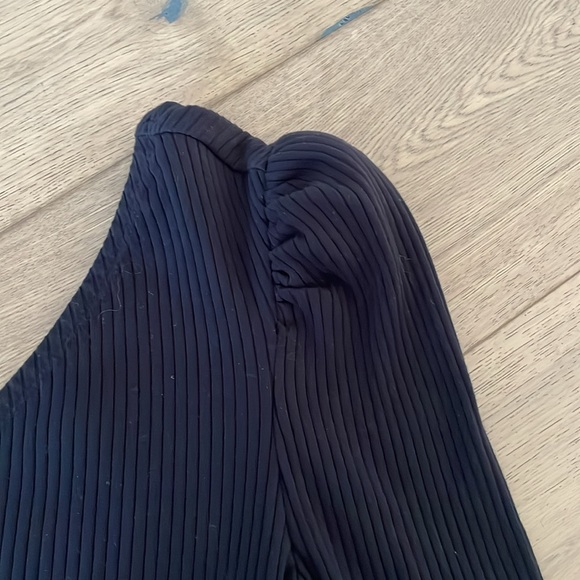 The Range | Primary Rib Puff Shoulder Top - Picture 3 of 6